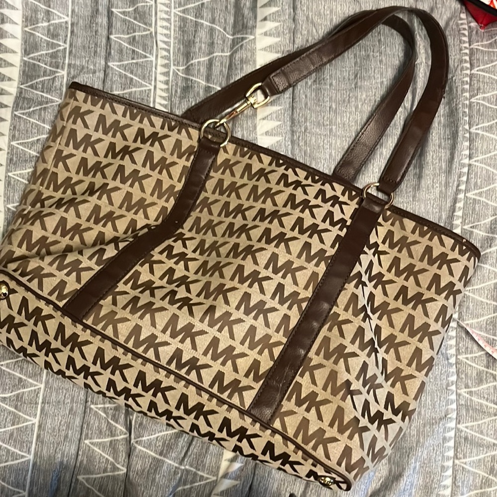 Michael Kors Tote